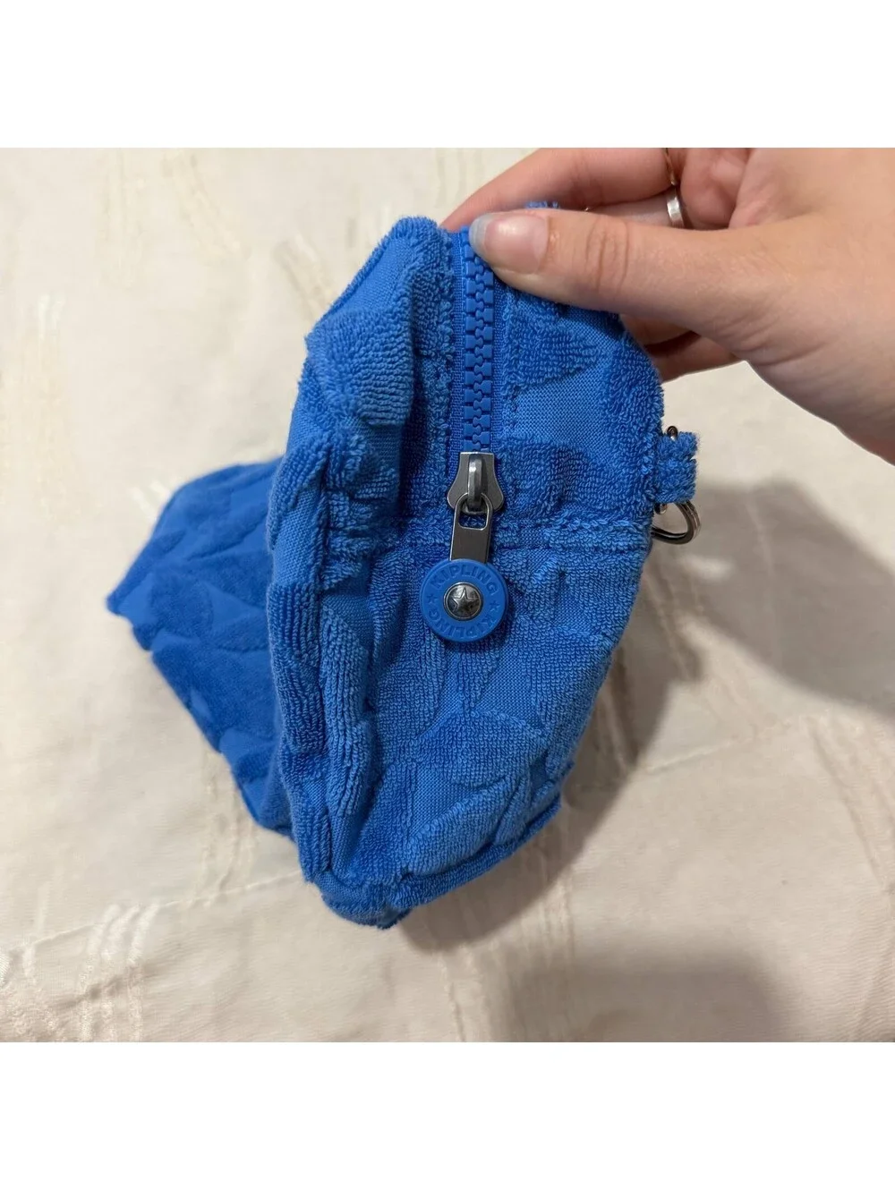 Kipling Live Light Blue Terry Cloth Cosmetic Makeup Toiletry Pouch Monkey EUC